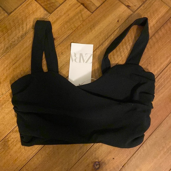 Zara Tops - Zara crop top